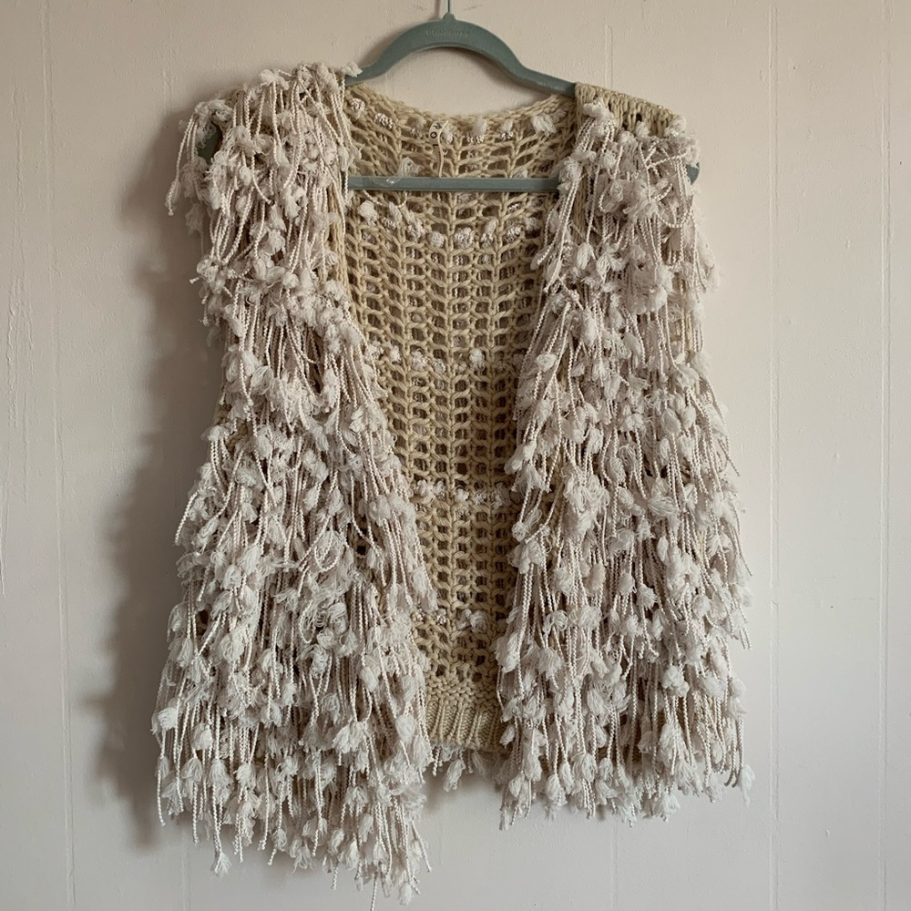 POL Yarn Knit Soft & Fluffy Vest